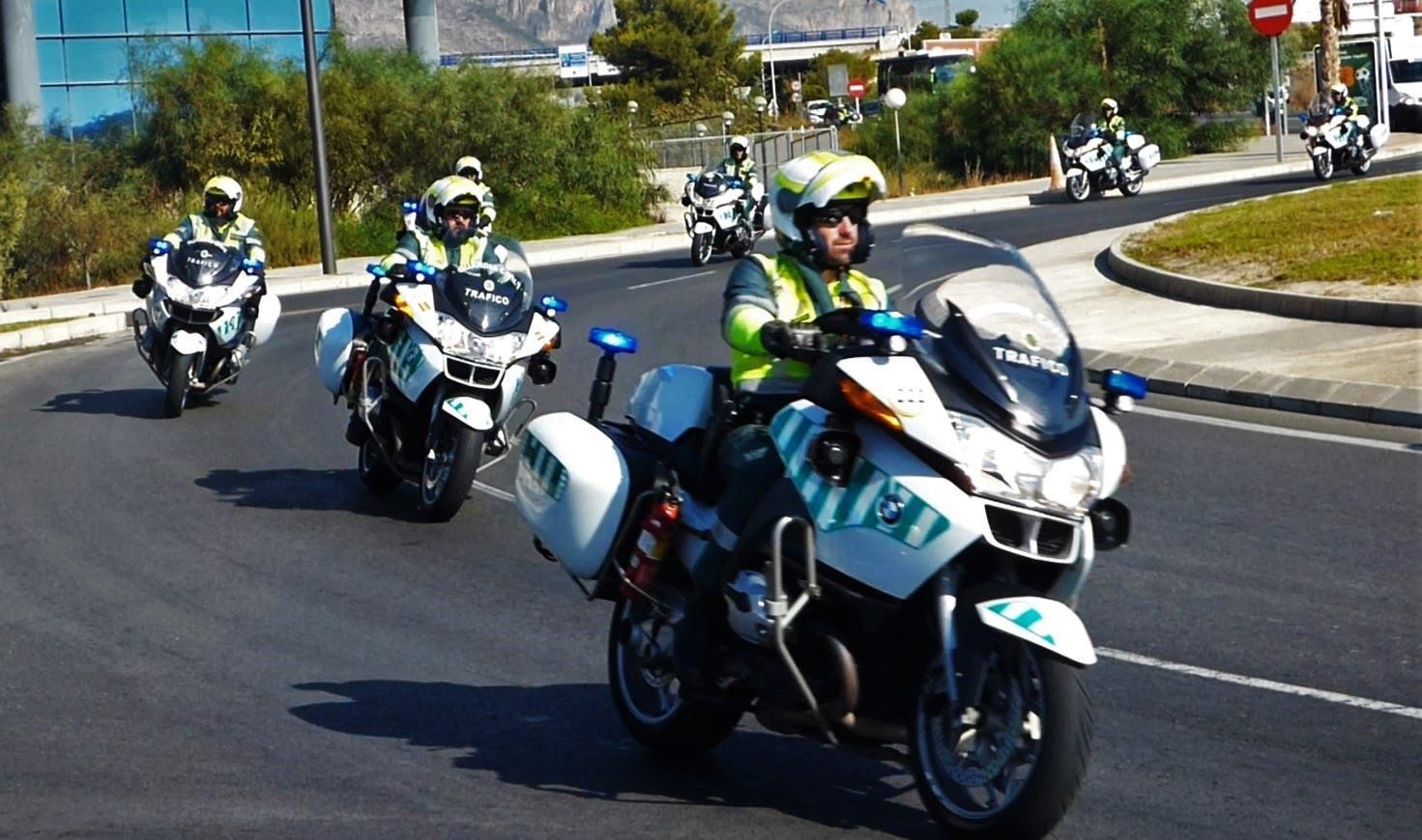 Preparador de oposiciones en Granada para la Guardia Civil en escala de cabos y oficiales y en escala básica